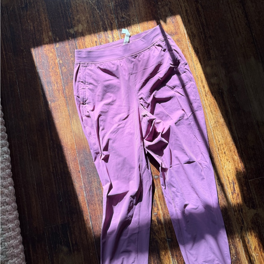 Lululemon joggers
